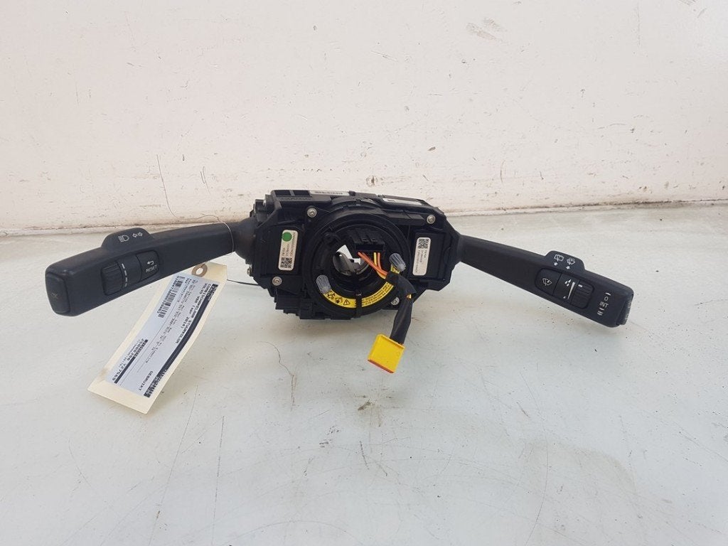 COMBISCHAKELAAR STUUR V60 I (FW / GW) (|31343218|31313818|), Gebruikt, Info@volvocars.com, Volvo, Volvo Car Germany GmbH