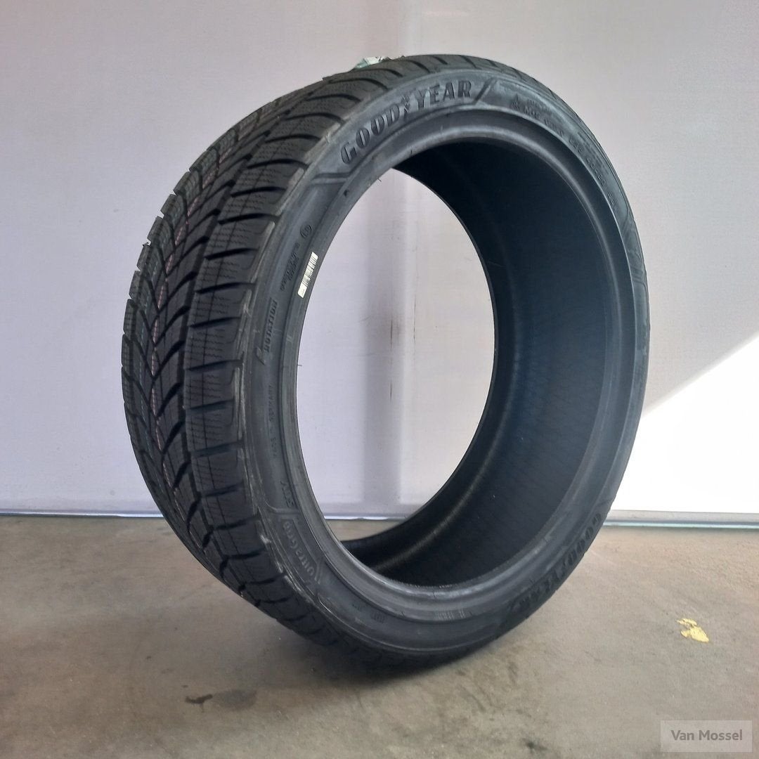 Goodyear UltraGrip Performance+ SUV 235/40/R20 96V, Autos : Pièces & Accessoires, Pneus hiver, Véhicule de tourisme, -, Pneu(s)