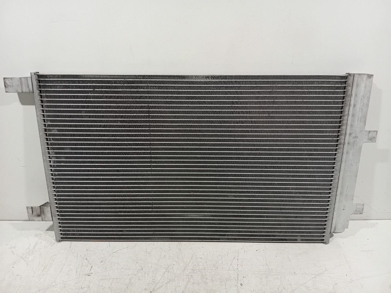 Airco condensor Renault Kangoo, Onderdelen@venauto.nl, Van der Ven Autorecycling B.V., Gebruikt, Ettenseweg 76, 4706 PB Roosendaal, The Netherlands