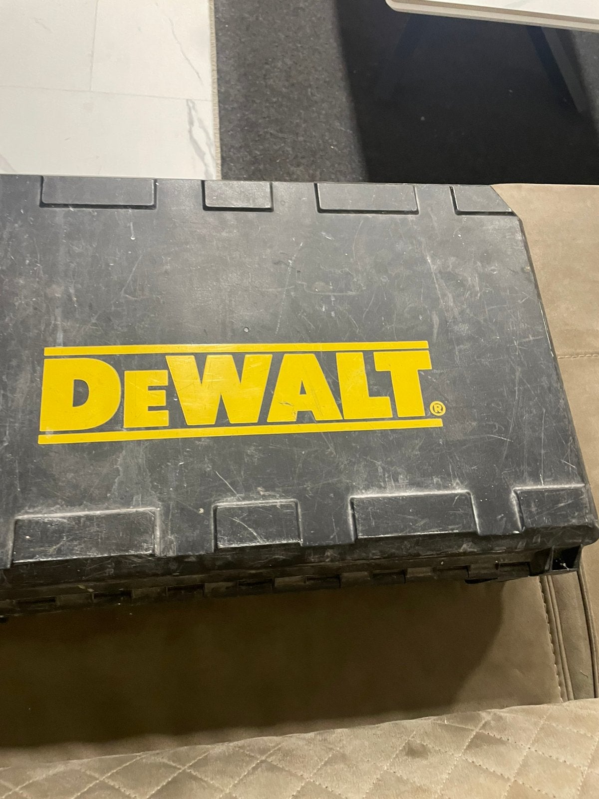 DeWalt SDS-Max Breekhamer + 6 beitels & boren – Goede staat, Ophalen, Zo goed als nieuw