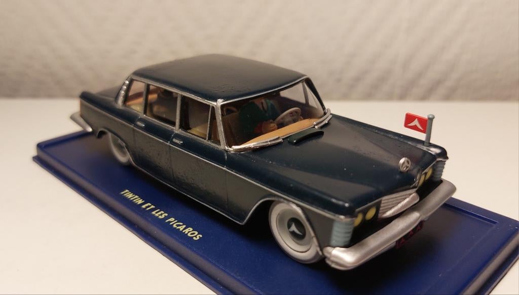 KUIFJE Atlas auto 1/43 'De regeringslimousine jaren 70', Verzamelen, Stripfiguren, Gebruikt, Beeldje of Figuurtje, Kuifje, Ophalen of Verzenden