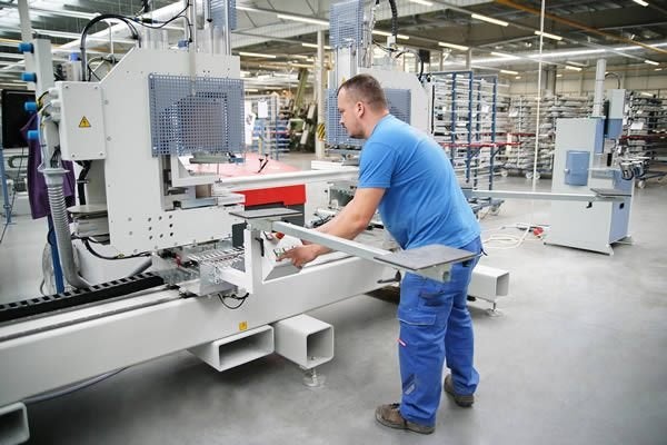 Vervaardiging van PVC-kozijnen en -deuren, Ophalen, Nieuw