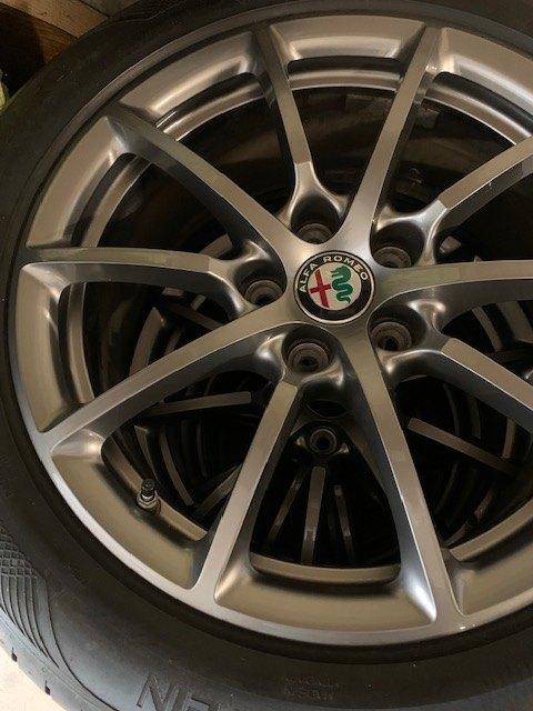 Alfa Romeo LM VELGEN 17 INCH SUPER(420) GIULIA + zomerbanden, Auto-onderdelen, Banden en Velgen, Ophalen, Gebruikt, Velg(en), 17 inch