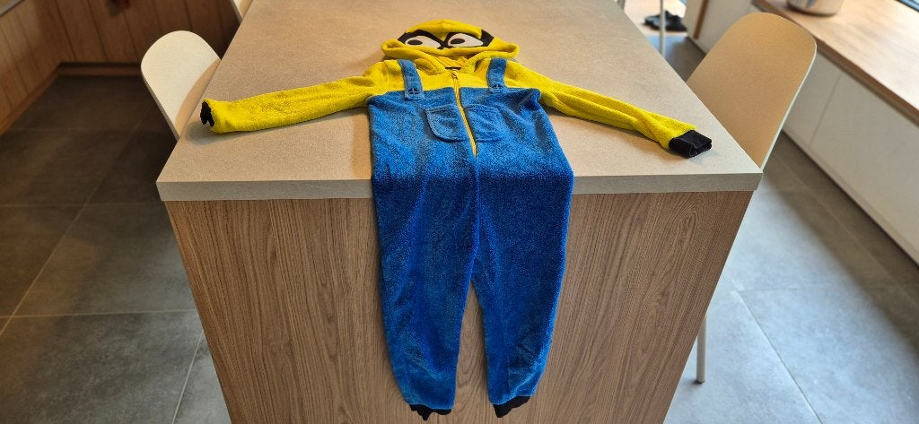Onesie minion, Enfants & Bébés, Costumes de carnaval & Déguisements, Enlèvement ou Envoi, Utilisé, 122 à 128, Garçon ou Fille