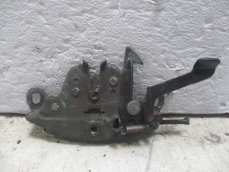 SERRURE CAPOT Nissan 100 NX (01-1970/-) (73c00), Autos : Pièces & Accessoires, Germany@nissan-services.eu, Kronenweg 38
50389  Wesseling, DE