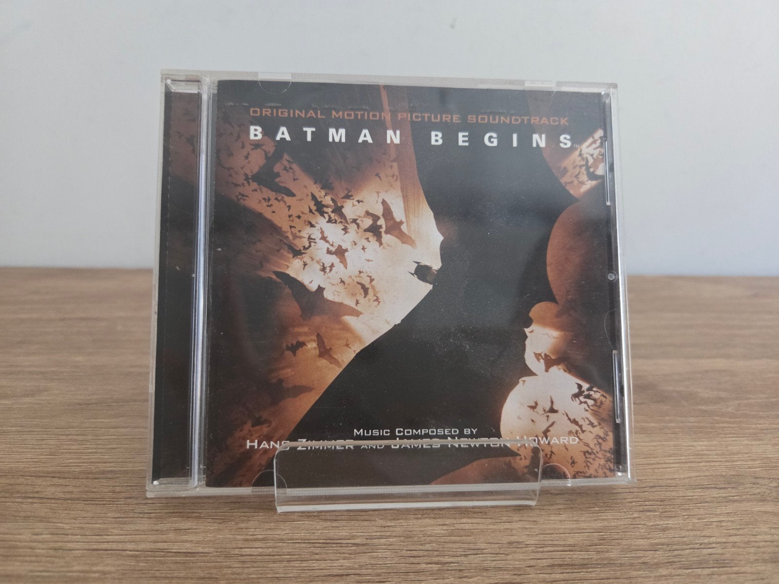La bande originale de Batman Begins Hans Zimmer et James New, Bande originale, Enlèvement ou Envoi, Bande originale