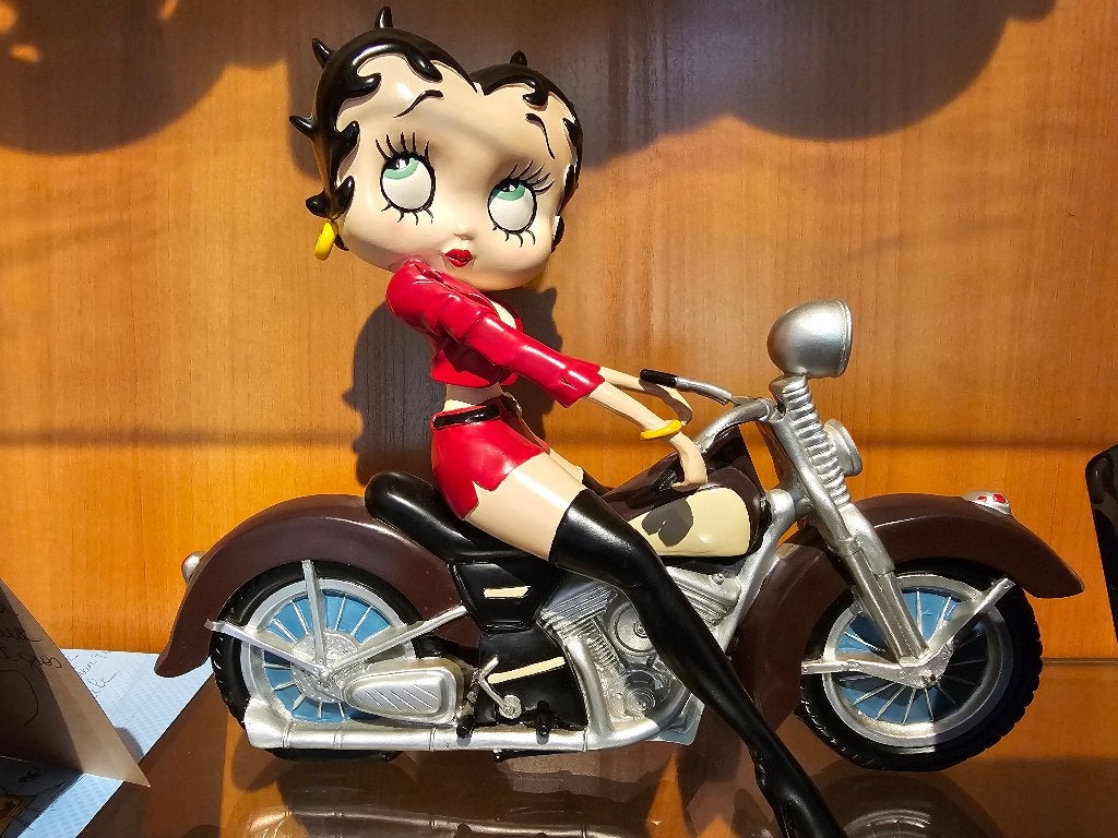 BETTY BOOP EN HARLEY, Enlèvement, Comme neuf, Motos