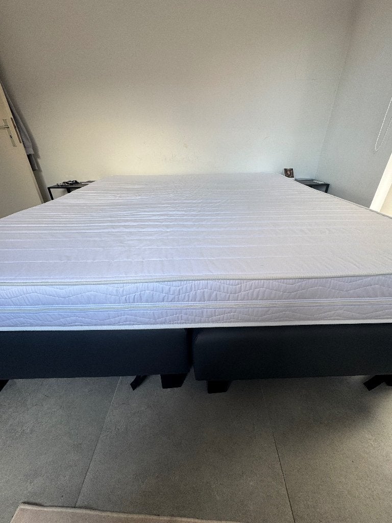 Träumegut24 matras 180x200 cm – 19 cm – zeer goede staat, Maison & Meubles, Matelas, Comme neuf, Enlèvement, 180 cm