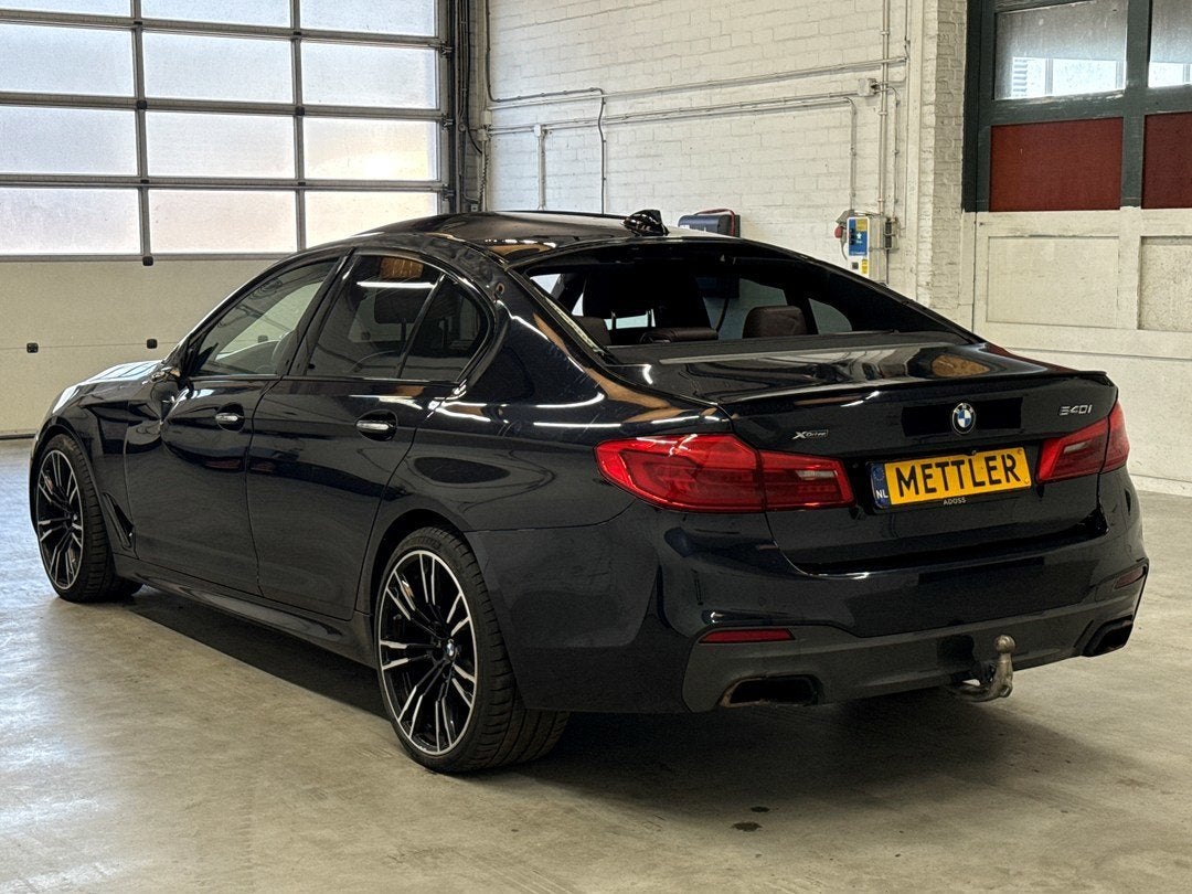 BMW 5-serie 540i xDrive High Executive M pakket | Head up |, Auto's, BMW, Automaat, 4 deurs, Gebruikt, Euro 6