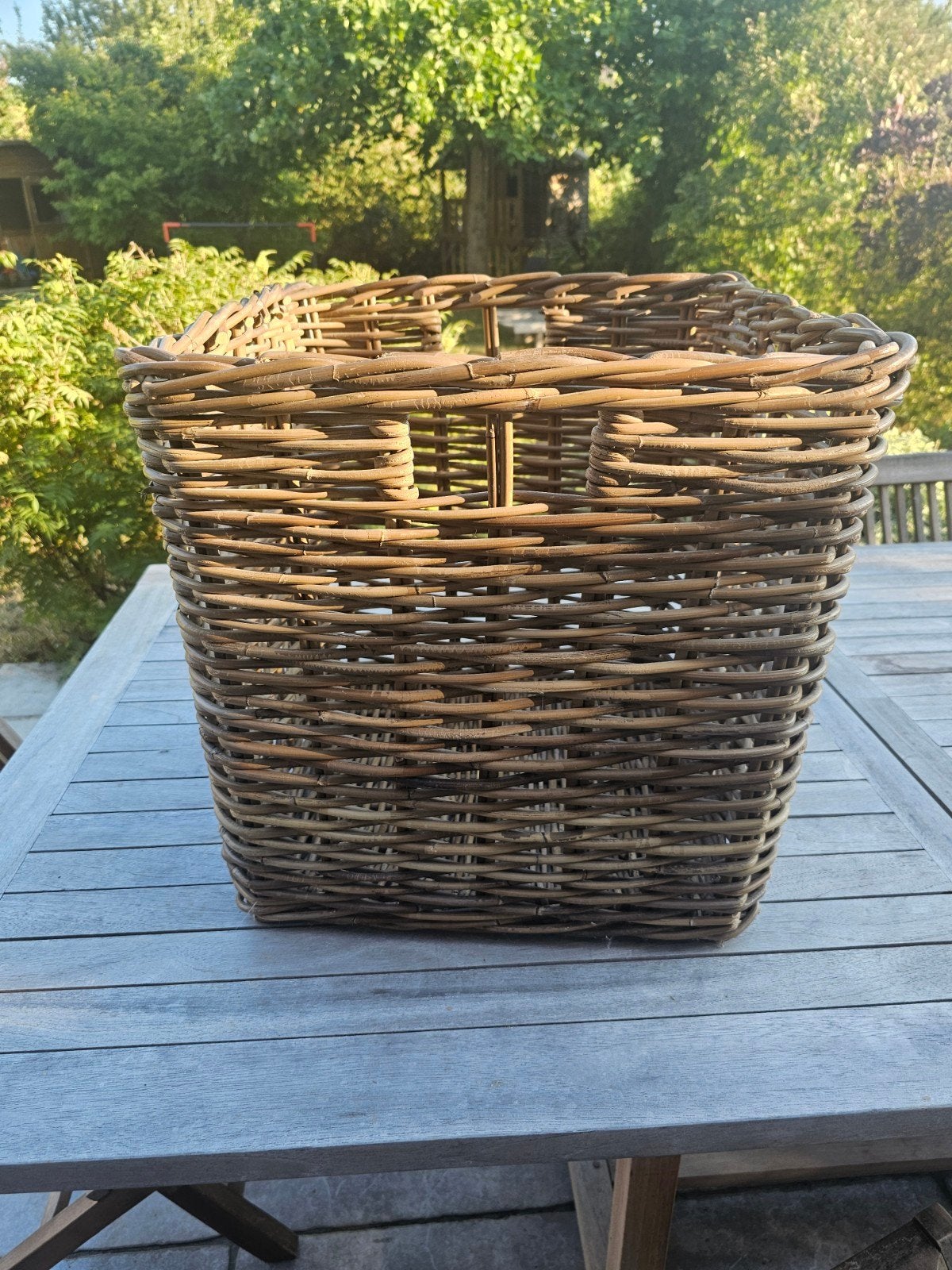 panier en rotin, Maison & Meubles, Enlèvement, Comme neuf