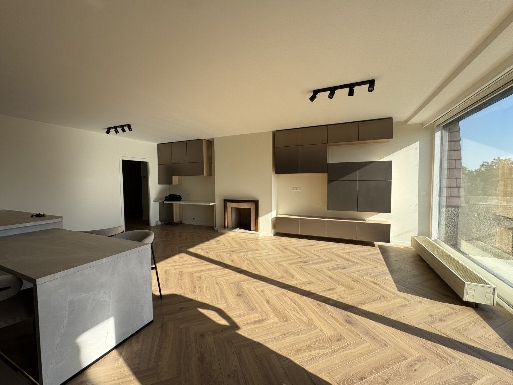 Laminaat, parket, gebroken stok 64x14cm, Huis en Inrichting, Stoffering | Vloerbedekking, 75 m² of meer, Zo goed als nieuw, Beige