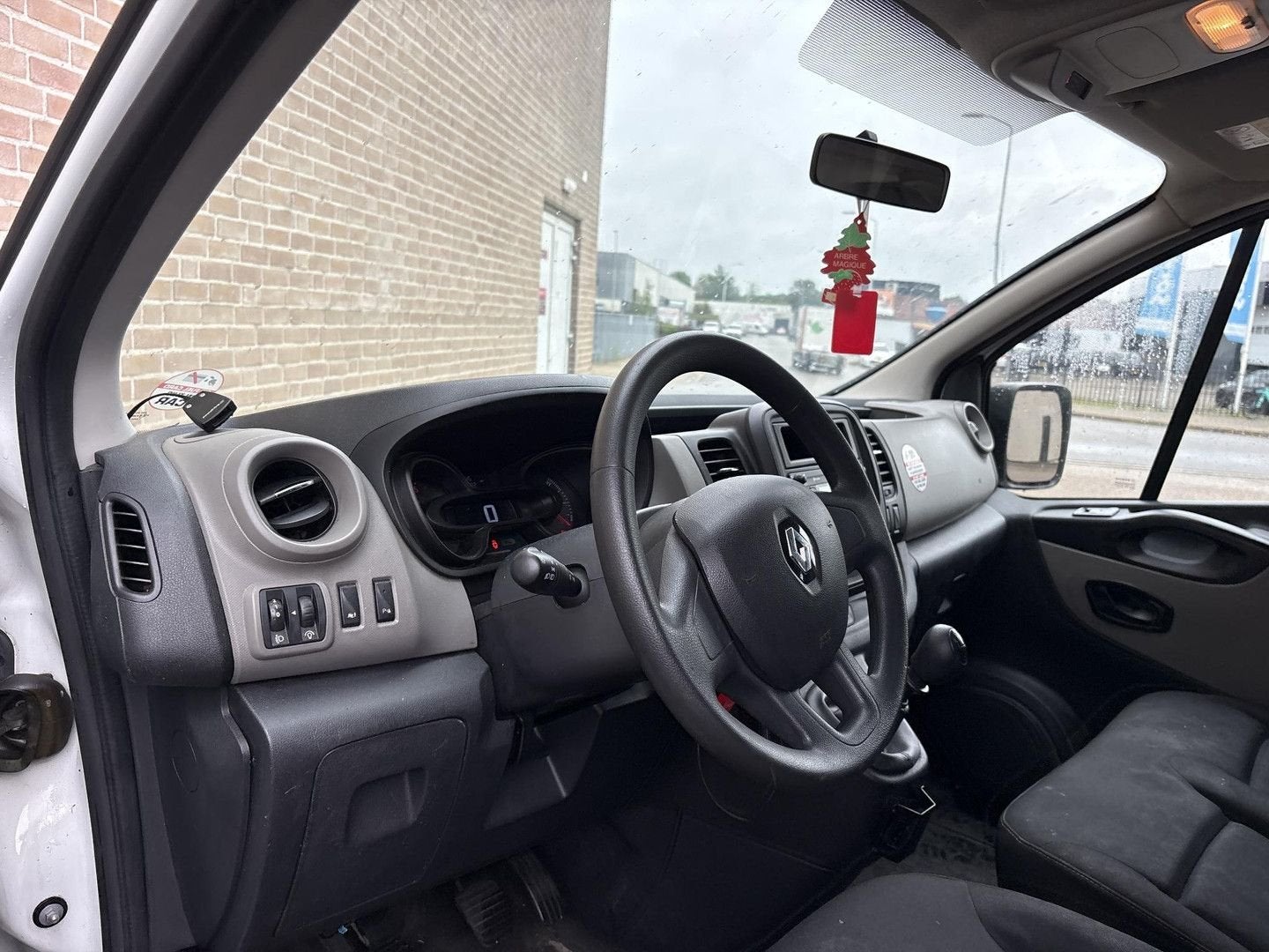 Renault Trafic Passenger 1.6 dCi Authentique Energy | 9 Pers, Autos, Achat, Entreprise, Boîte manuelle, Diesel