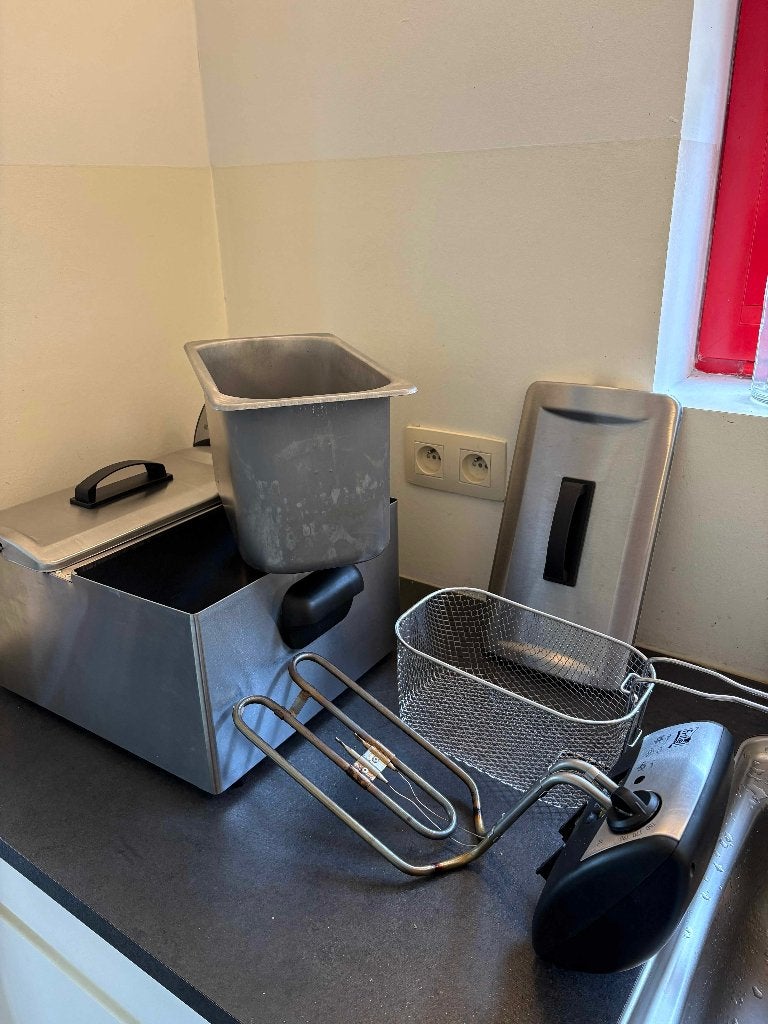 Fritel Friteuse 1355 DUO, 4 liter of meer, Ophalen, Zo goed als nieuw, Duo-friteuse
