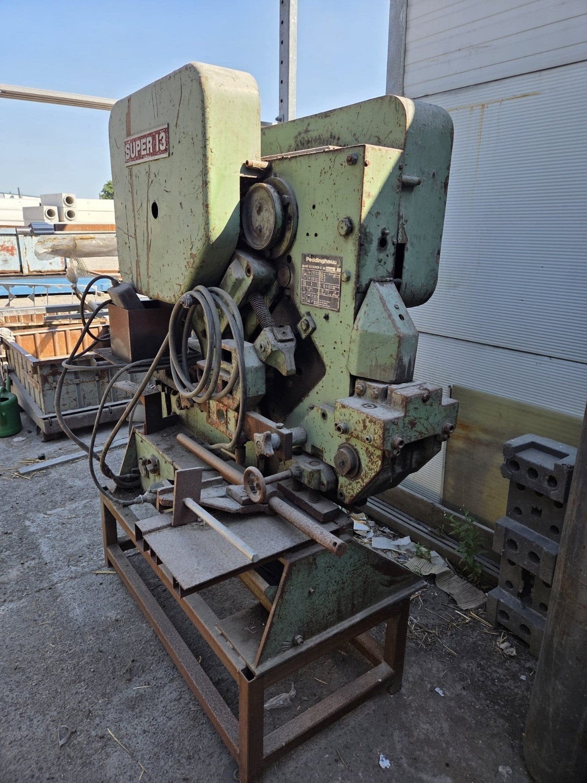 peddinghaus ponsmachine, Ophalen