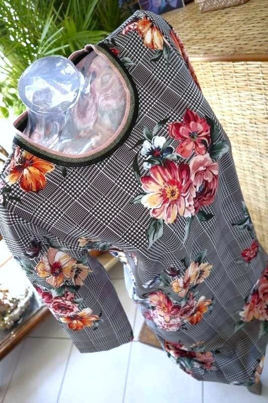 bloemen in bijzonder sfeervolle jurk, Kleding | Dames, Maat 38/40 (M), Overige kleuren, Vintage Dressing, Ophalen of Verzenden