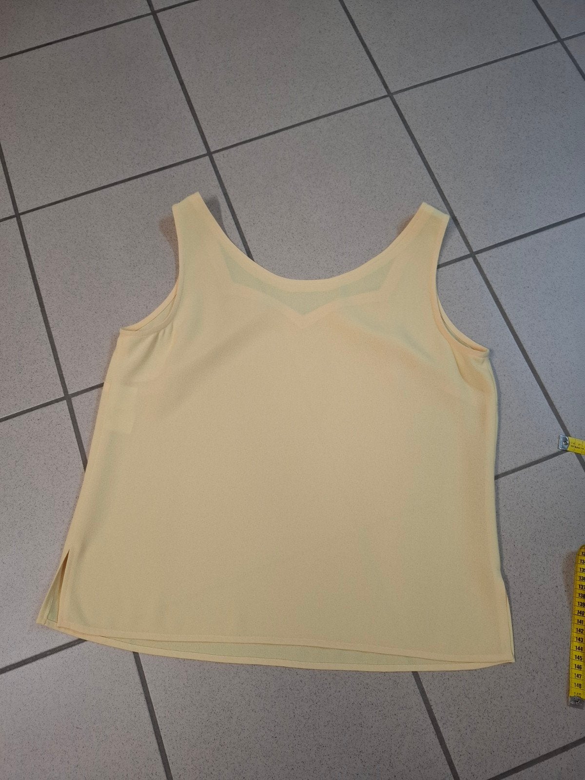 Mantelpak Frank Usher, Kleding | Dames, Ophalen of Verzenden, Maat 42/44 (L), Geel