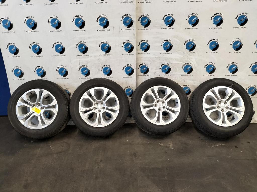Jaguar E-pace 18 inch velgen set  pas 14000 km, Auto-onderdelen, Gebruikt, -, -, Banden en Velgen