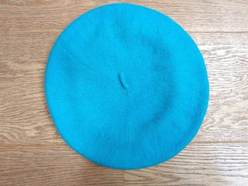 béret bleu, Enfants & Bébés, Vêtements enfant | Bonnets, Écharpes & Gants, Enlèvement, Comme neuf