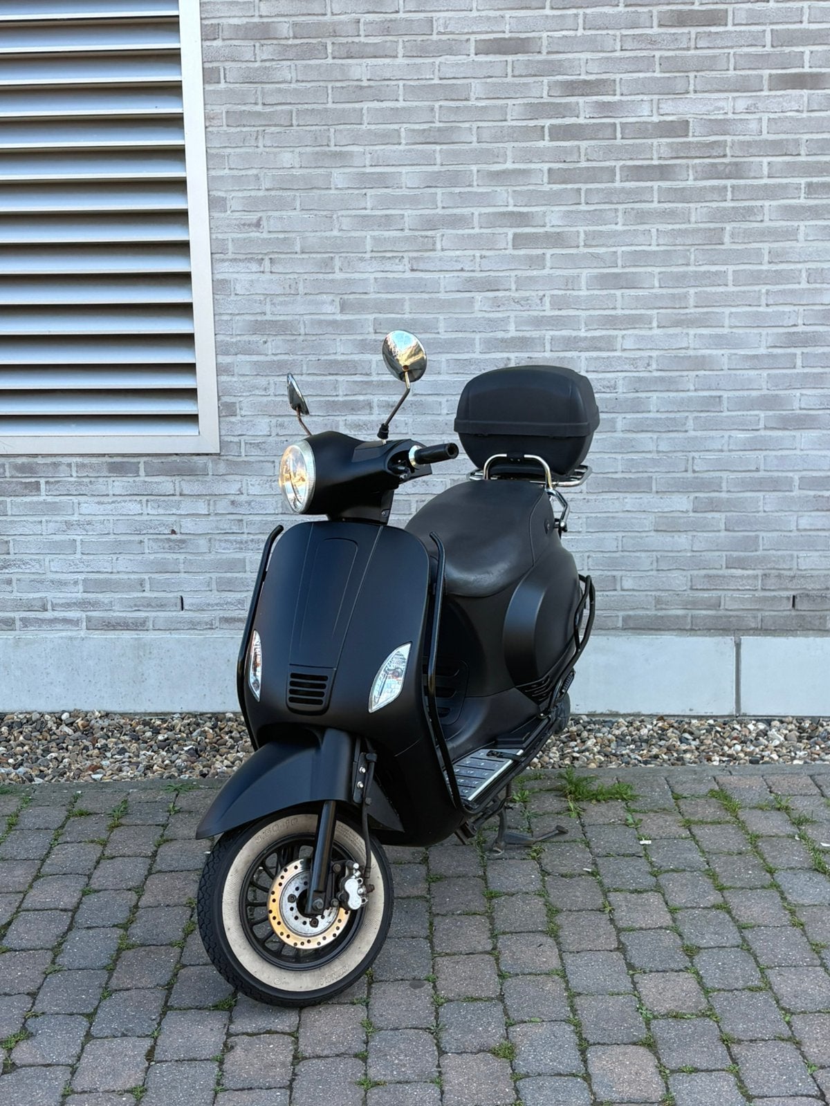 Scooter znen, Vélos & Vélomoteurs, Enlèvement, Comme neuf