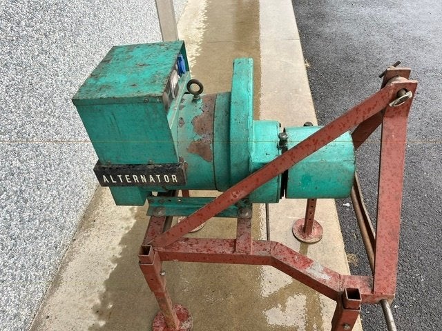 stroomgroep alternator aangedreven met tractor 990 €, Ophalen
