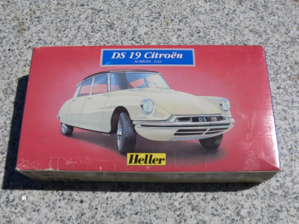 HELLER DS 19, Hobby en Vrije tijd, Modelbouw | Auto's en Voertuigen, Ophalen, Heller