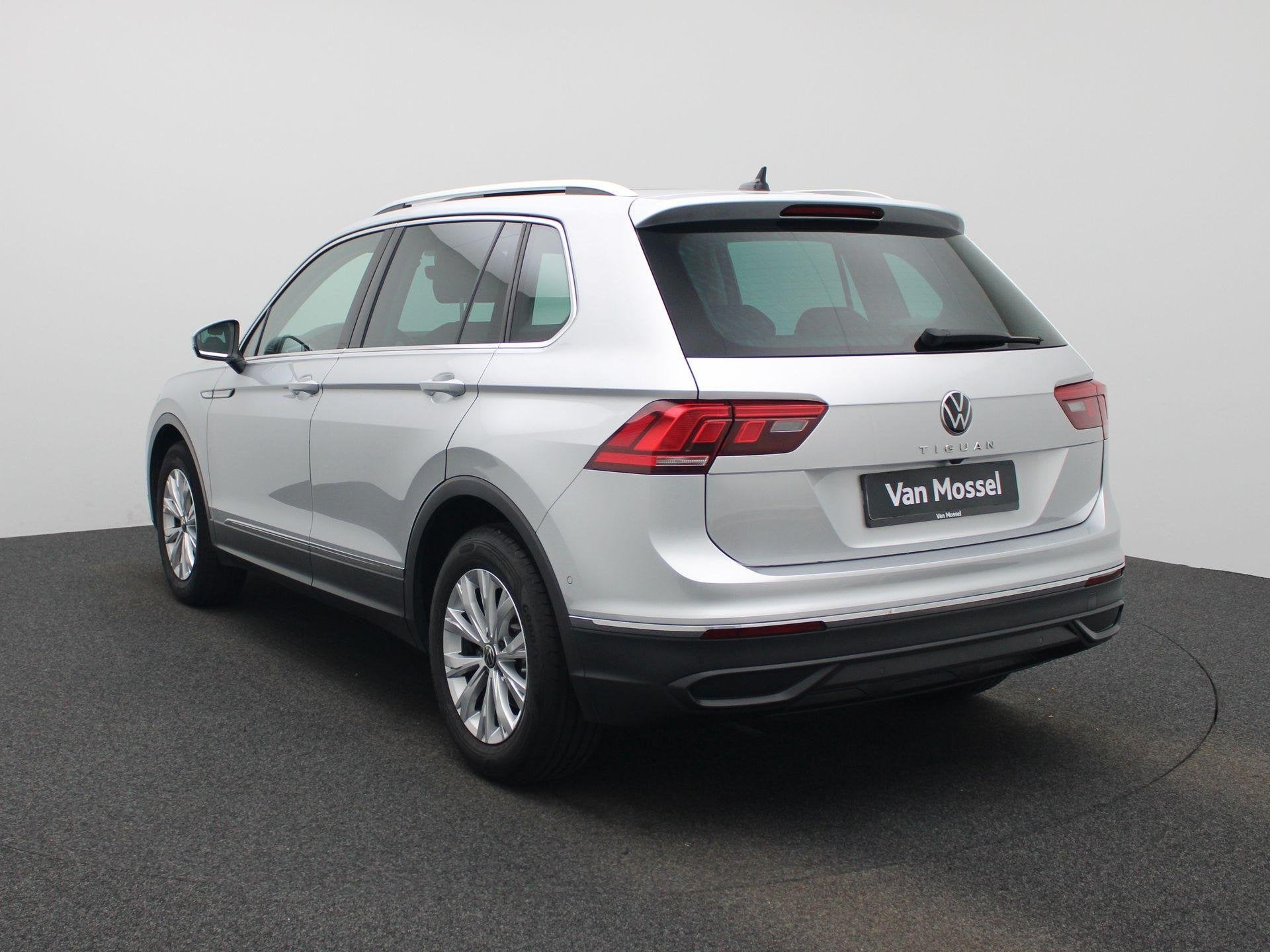 Volkswagen Tiguan 1.5 eTSI 110kW Life Business, Autos, Argent ou Gris, Achat, 110 kW, Entreprise