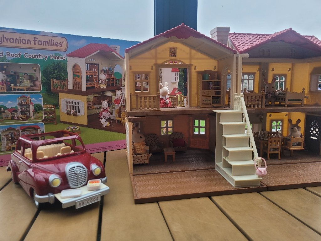 Sylvanian Families - Grande maison + voiture + accessoires, Enlèvement, Comme neuf, Maison de poupées