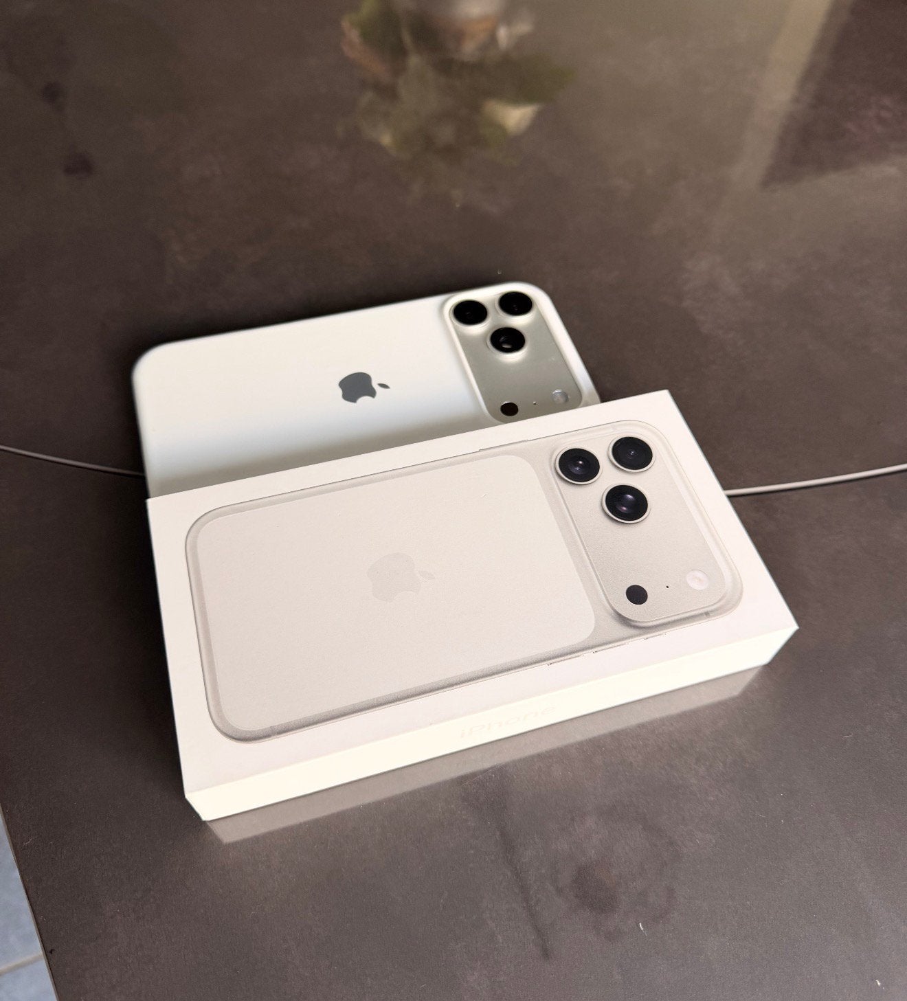 Iphone 17 pro max 256, Enlèvement, Comme neuf