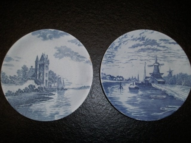 Set van 2 oude Delfts blauwe sierborden., Antiek en Kunst, Antiek | Porselein, Ophalen of Verzenden