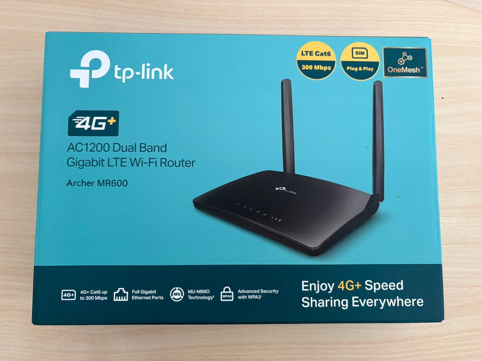 4G router, Computers en Software, Routers en Modems, Ophalen, Zo goed als nieuw, Router