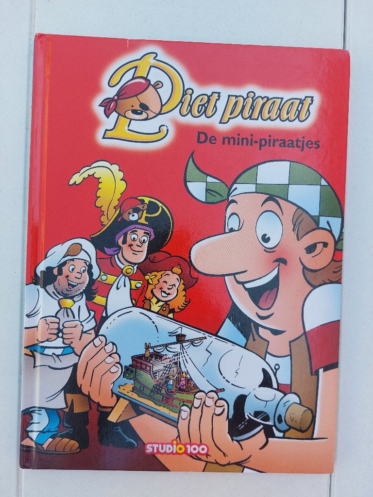 Boek Piet piraat De mini-piraatjes, Studio 100, Fictie algemeen, Jongen of Meisje, Ophalen of Verzenden