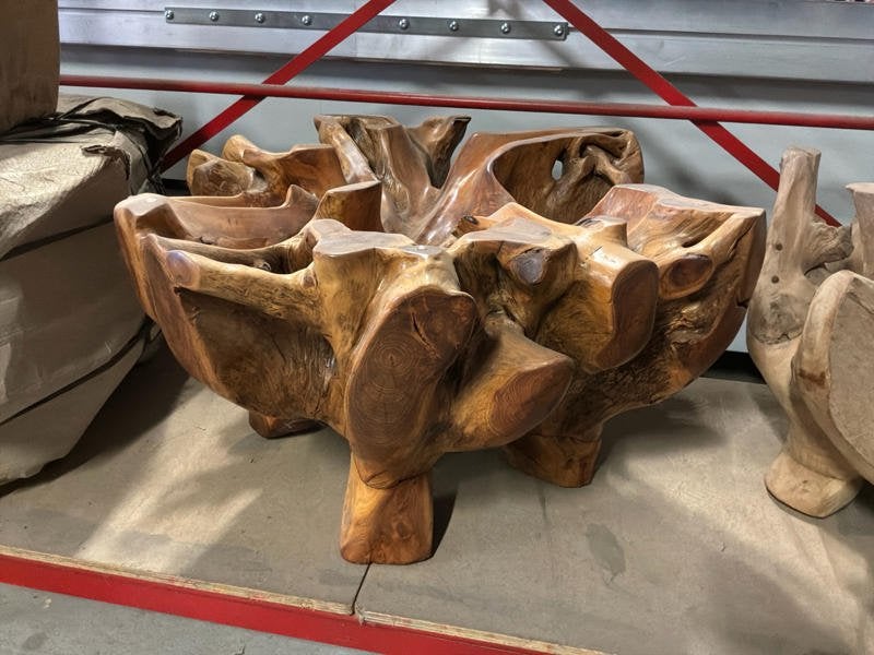 Houtsculptuur (onderstuk voor salontafel)