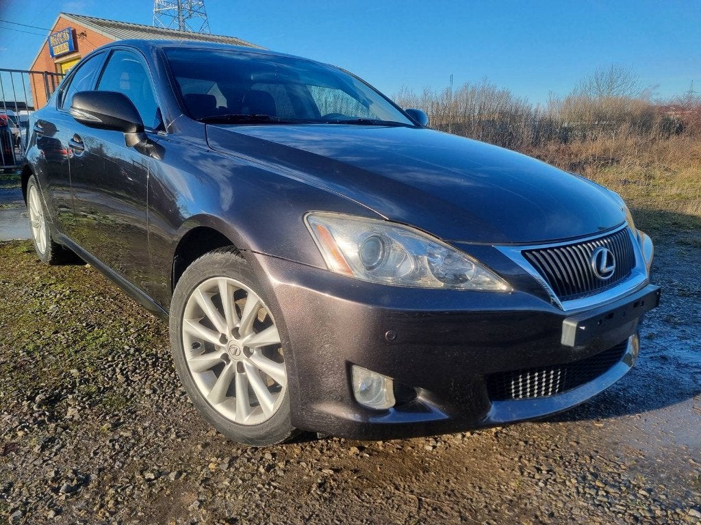 Lexus is220d 177cv 130kw 6v Gps, Airco, Cruise, Jante alu..., Auto's, 4 deurs, 4 cilinders, Bedrijf, Grijs
