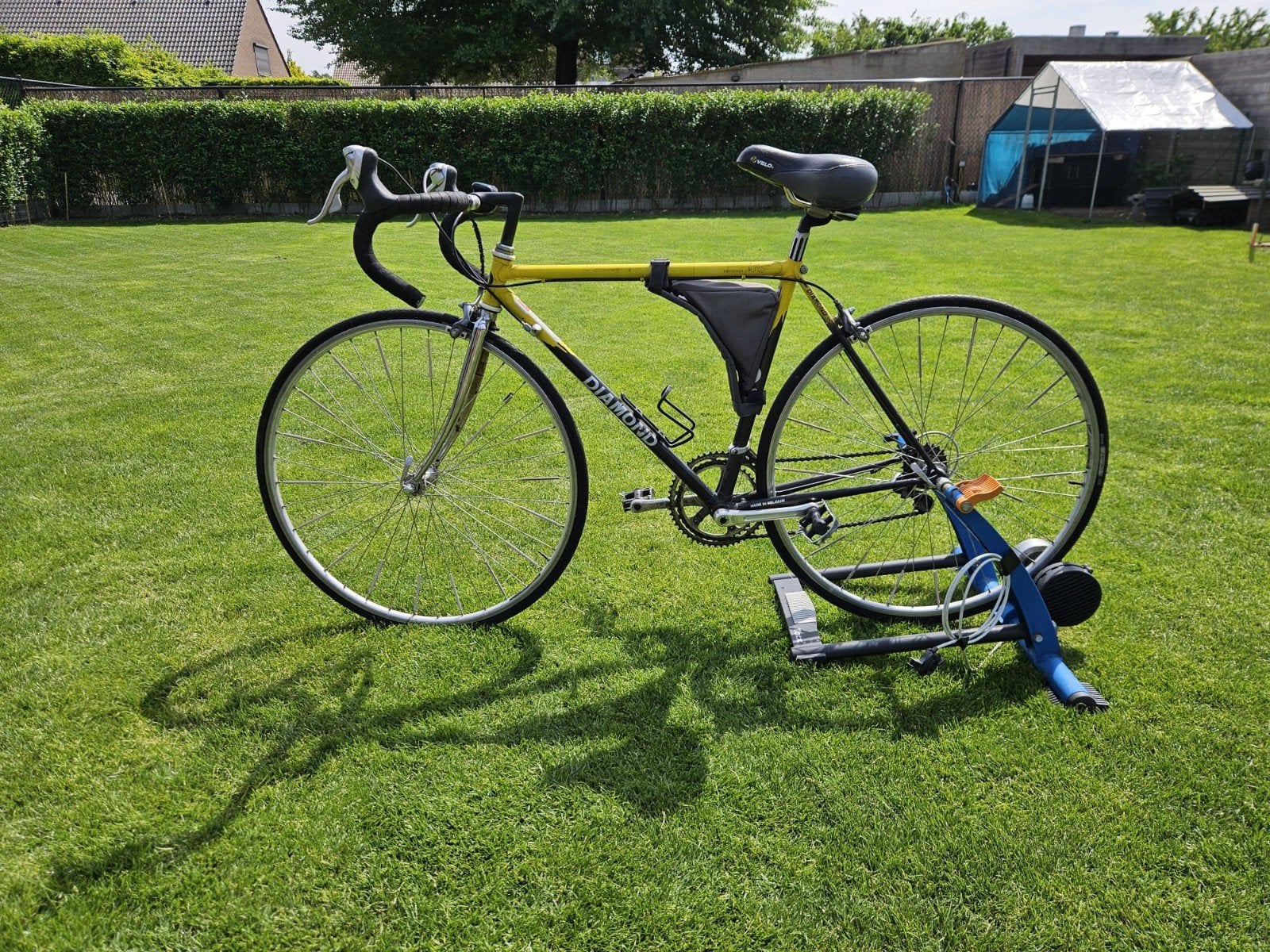 Retro koersfiets met rollen, Ophalen