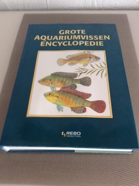 BOEK TROPISCHE VISSEN VR AQUARIUM, Dieren en Toebehoren, Ophalen of Verzenden, Zo goed als nieuw