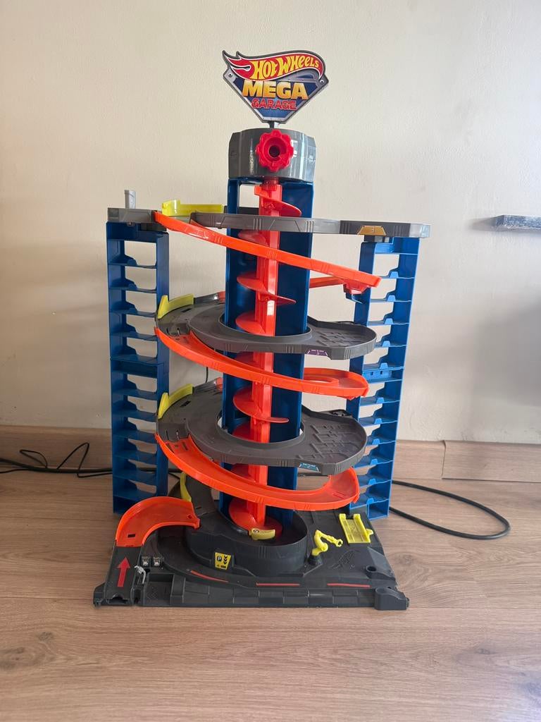Hot Wheels Mega City garage, Ophalen, Hot Wheels