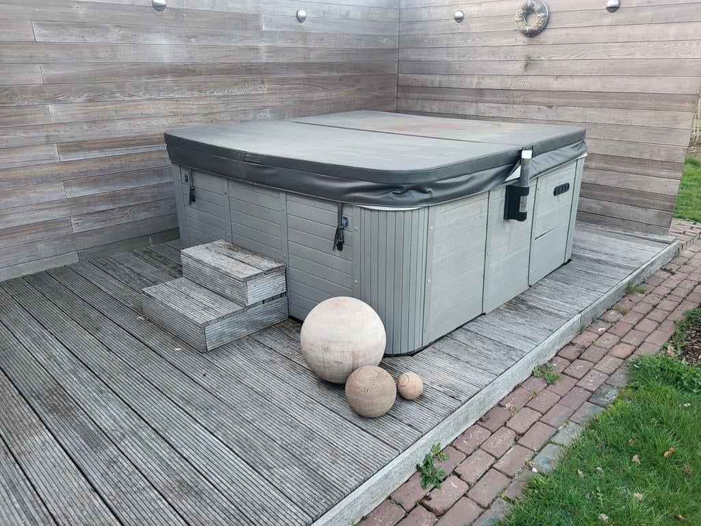 Jacuzzi, Enlèvement