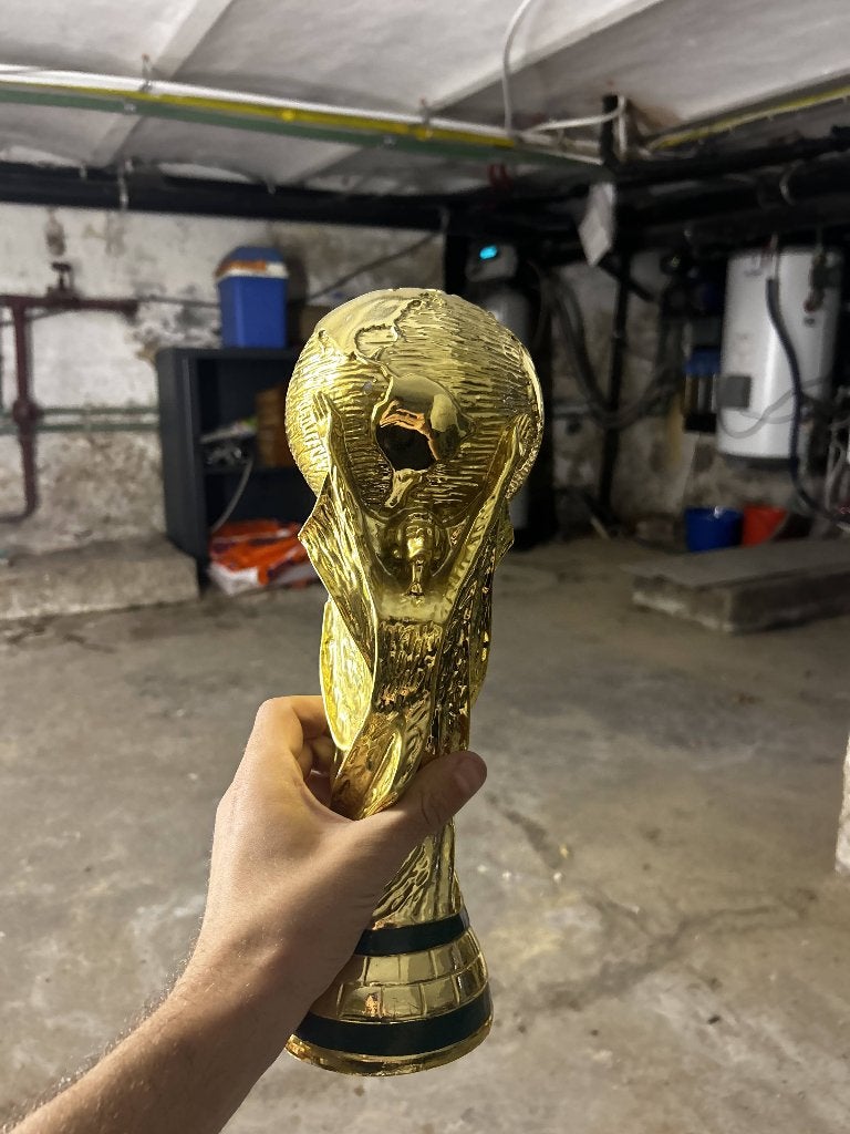 FIFA World Cup trofee replica – goudkleurig, Ophalen