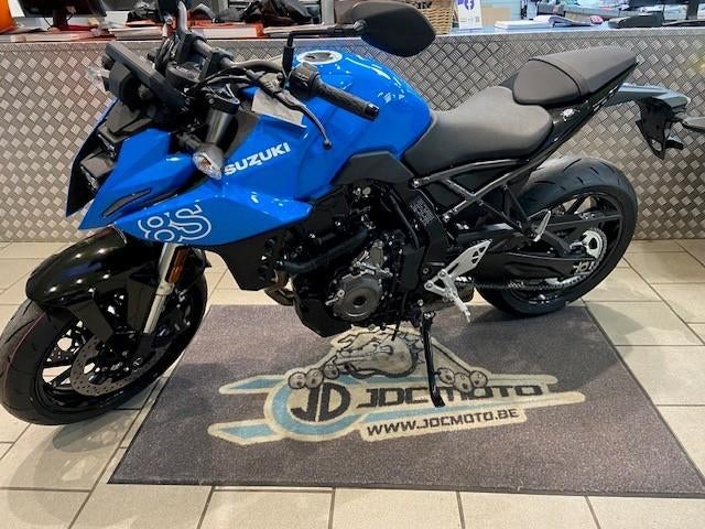 SUZUKI GSX-8S COSMIC BLUE PERMIS A ET A2, Plus de 35 kW, 800 cm³, 2 cylindres, Naked bike