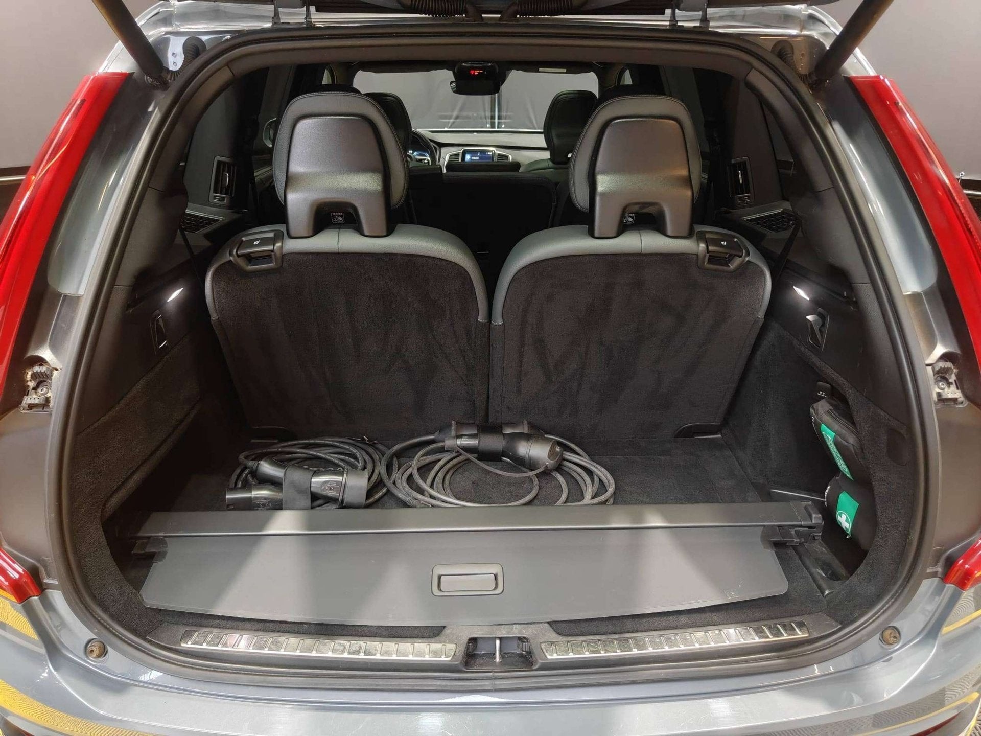 Volvo XC90 T8 4WD Inscription 7-zit/Pano/Keyless/WarmLeder/A, Auto's, Gebruikt, Euro 6, 4 cilinders, 1969 cc
