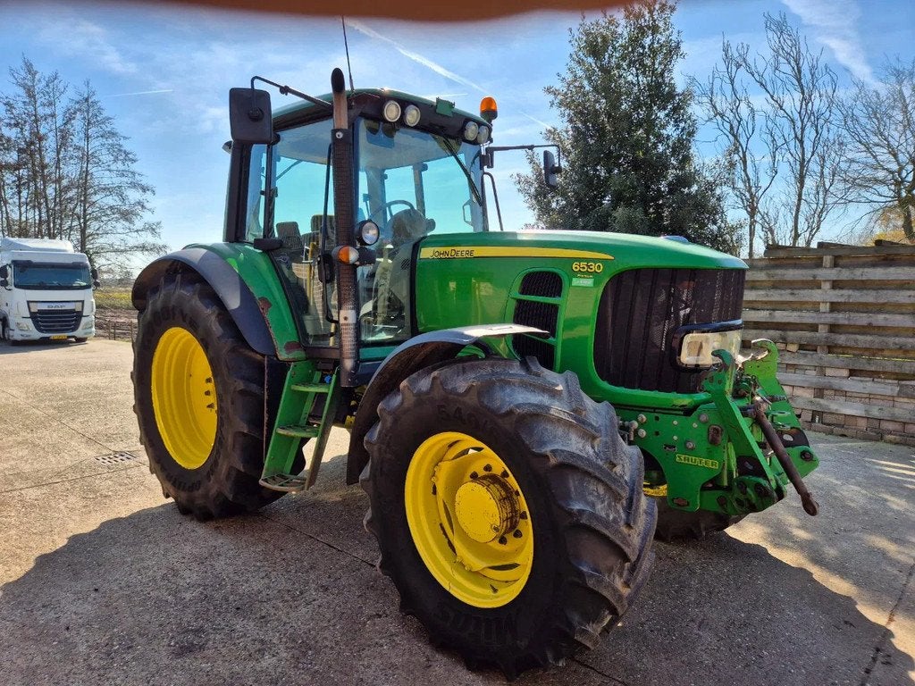 John Deere 6530 Premium Fronthef+PTO, Articles professionnels, Utilisé, 120 à 160 ch, John Deere, Plus de 10 000