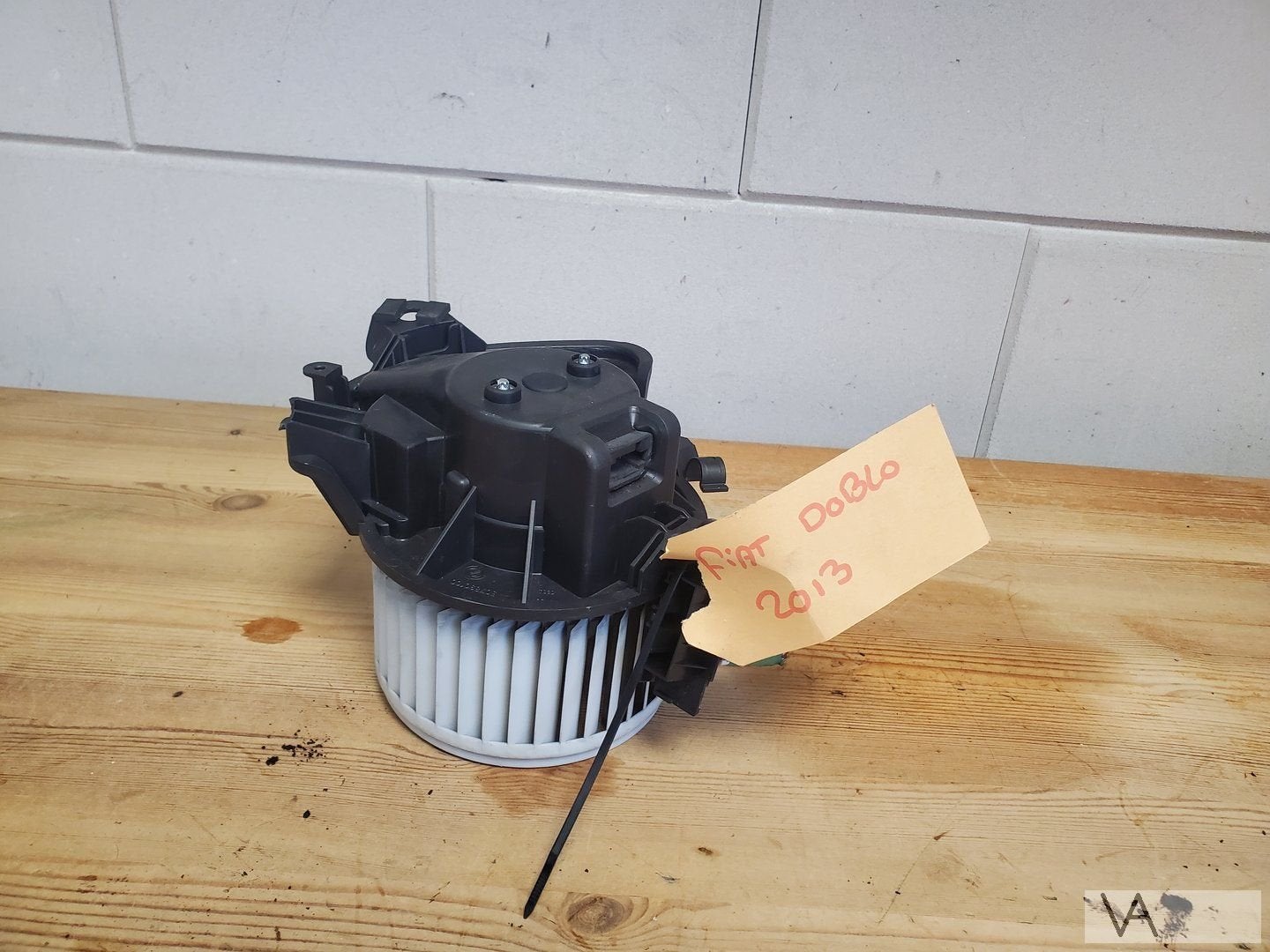 Fiat Doblo Fiorino Peugeot Bipper 2009 -2018 kachelmotor €30, -, Utilisé, Fiat, -