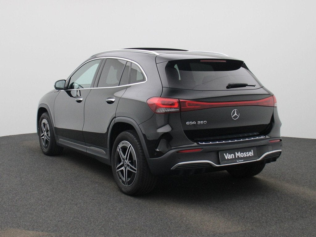 Mercedes-Benz EQA 250 Business Solution Luxury SoH 97,22% |, Auto's, Stof, Gebruikt, Zwart, 5 zetels