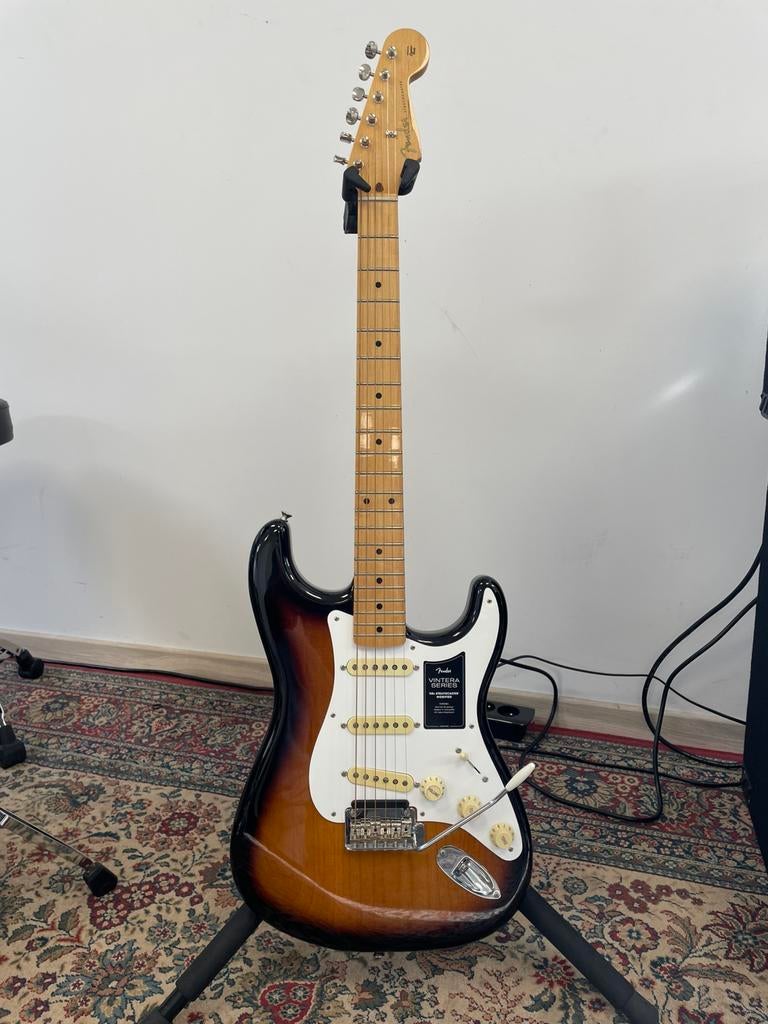 Fender stratocaster vintera modified 50’s, Musique & Instruments, Enlèvement, Comme neuf, Solid body, Fender