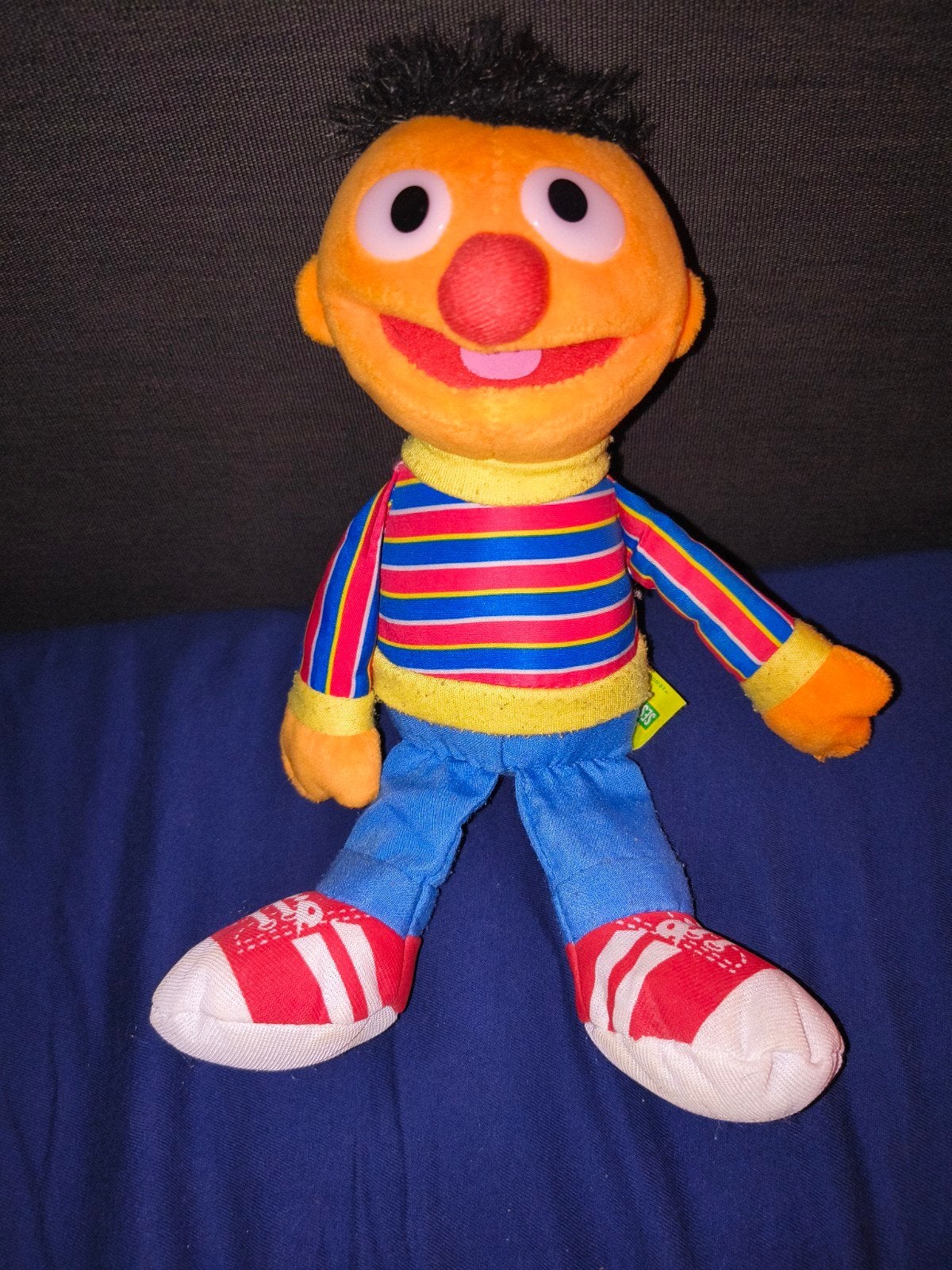 SesamStraat Ernie Met Label 2017 sambro UK met korrelvulling, Kinderen en Baby's, Speelgoed | Knuffels en Pluche, Ophalen of Verzenden
