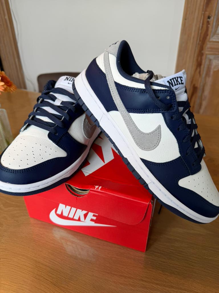 NIKE DUNK LOW MIDNIGHT NAVY/LT SMOKE GREY MARINE P:45, Wit, Nieuw, Ophalen of Verzenden, Veterschoenen