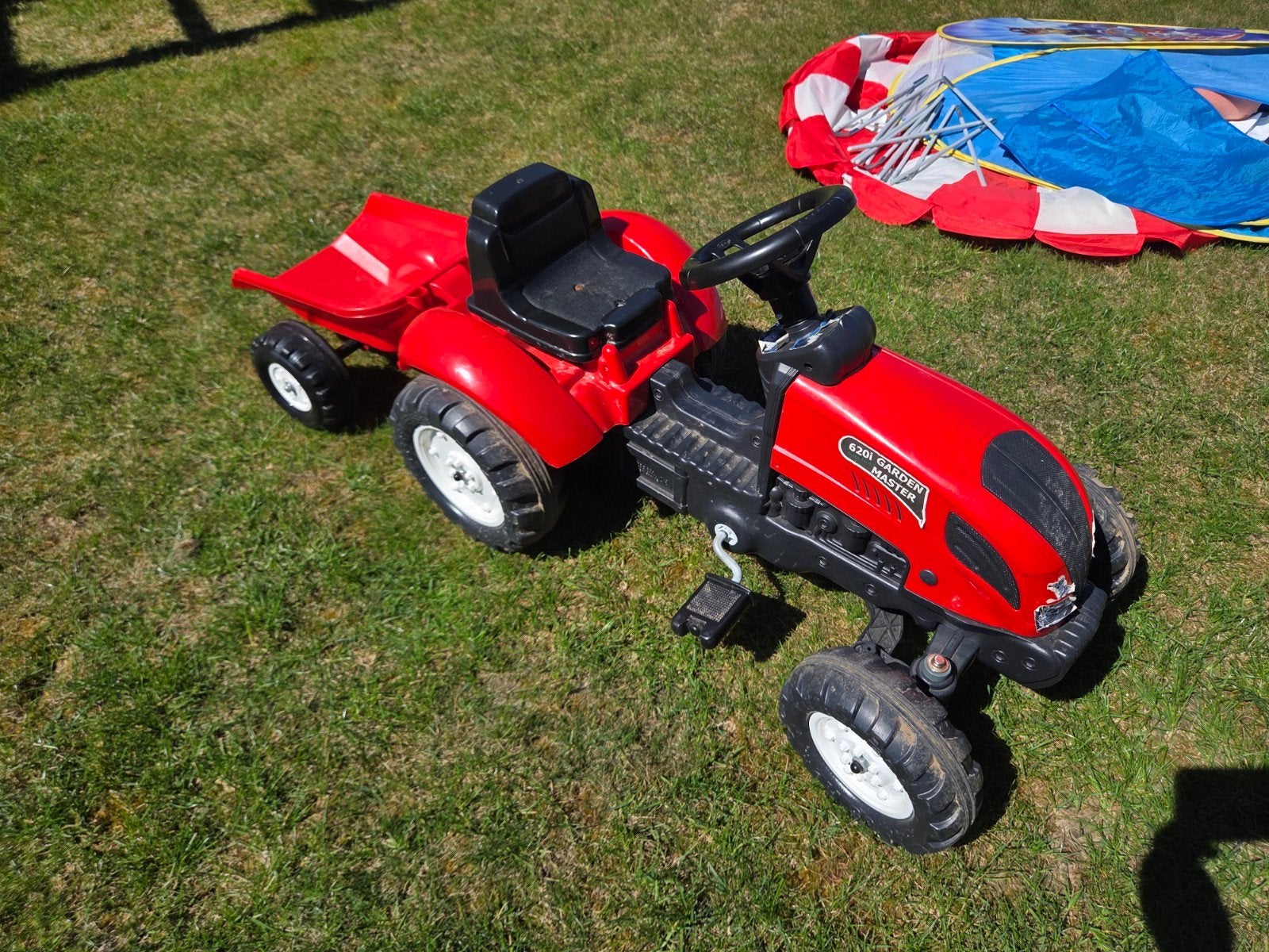 Tracteur à pédales, Enlèvement
