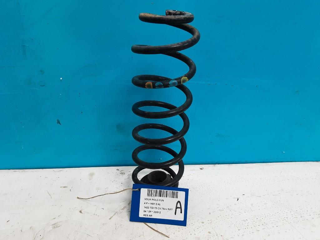 RESSORT DE SUSPENSION ARRIERE Polo IV (9N1 / 2/3), Volkswagen, Mevr. I. Hauben, Utilisé, Rue de l'Espoir 34 34
4030  GRIVEGNÉE, BE