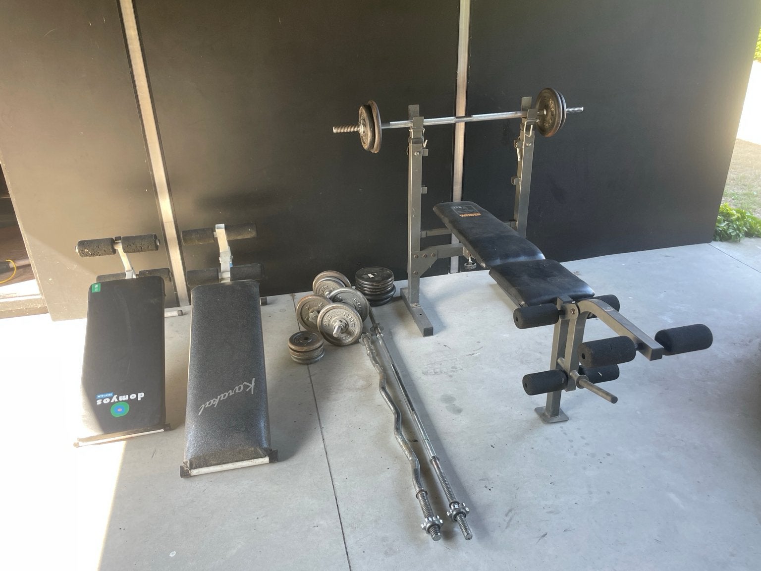 COMPLETE FITNESSSET – HALTERBANK + VEEL GEWICHTEN, Sport en Fitness, Ophalen, Gebruikt, Armen