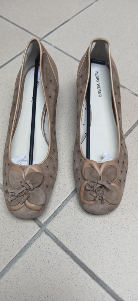Chaussures neuve 50E pointures 41, Ophalen, Nieuw